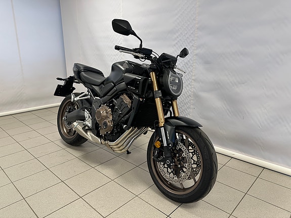 Honda CB 650 R 2 of 6