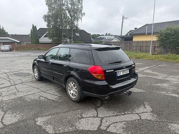 Subaru Outback 5 of 5