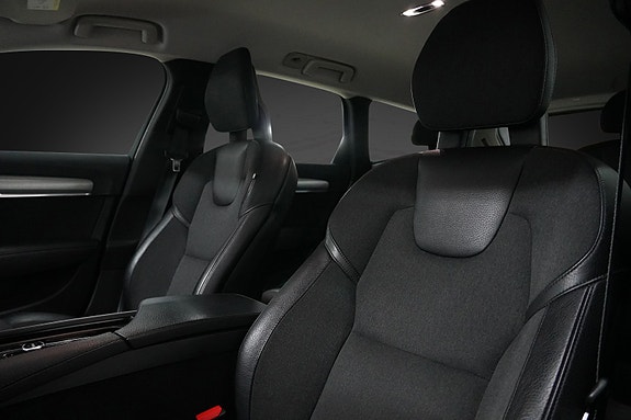 Volvo V90 13 of 30