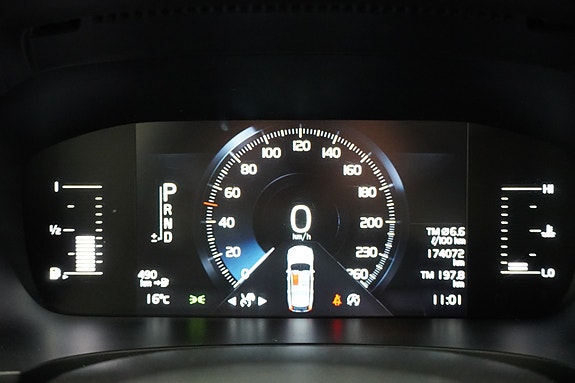 Volvo V90 30 of 30