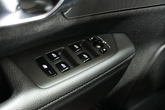 Volvo V90 10 of 30