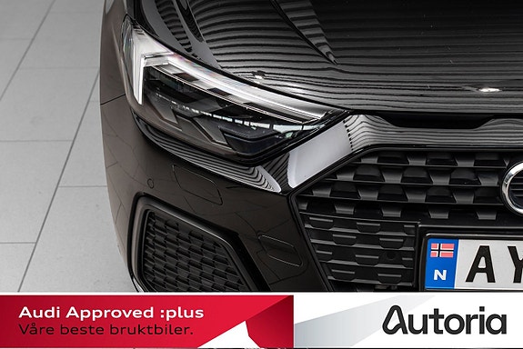 Audi A1 2 of 5