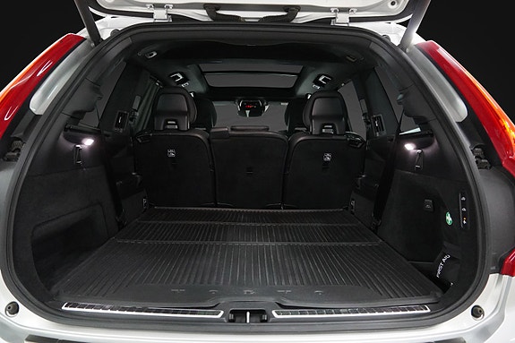Volvo XC90 6 of 30