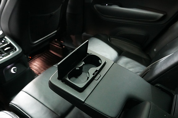 Volvo XC90 17 of 30