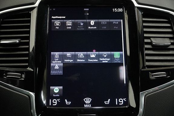 Volvo XC90 29 of 30