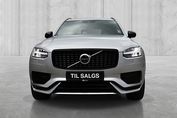 Volvo XC90 3 of 30