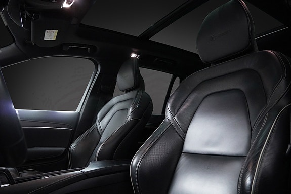 Volvo XC90 15 of 30
