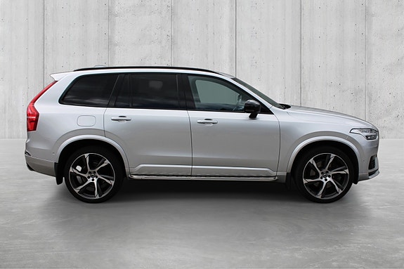 Volvo XC90 5 of 30