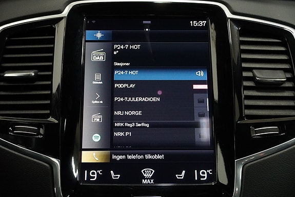 Volvo XC90 24 of 30