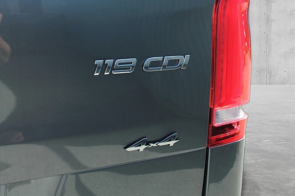 Mercedes-Benz Vito 119 6 of 30