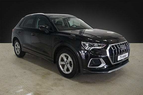Audi Q3 4 of 24
