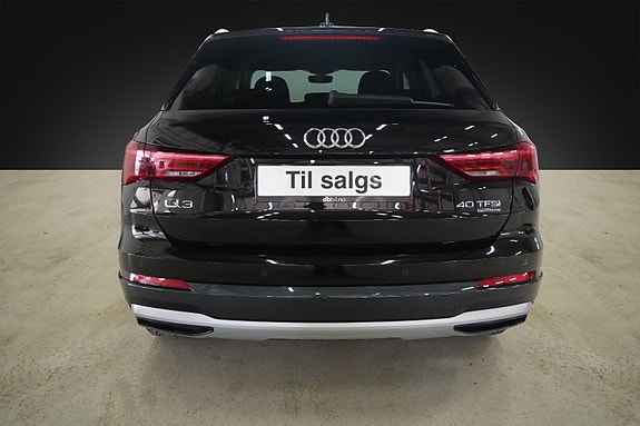 Audi Q3 6 of 24