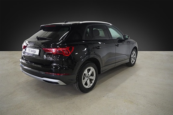 Audi Q3 7 of 24