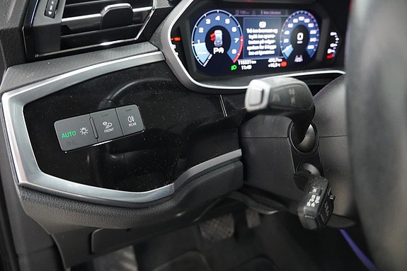 Audi Q3 18 of 24