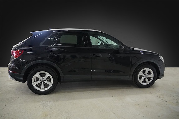 Audi Q3 9 of 24