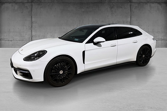Porsche Panamera 3 of 30