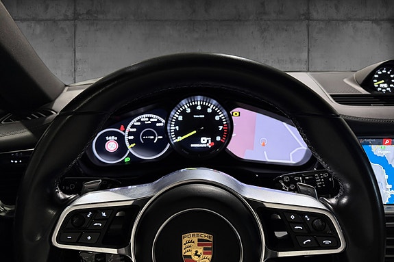 Porsche Panamera 27 of 30