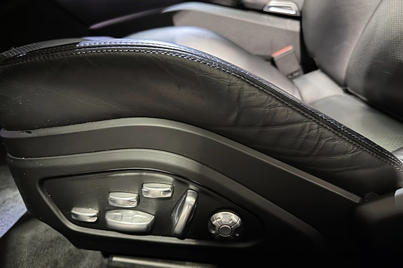Porsche Panamera 19 of 30