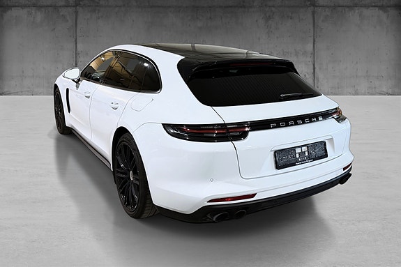 Porsche Panamera 5 of 30