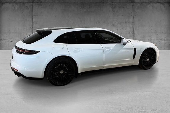 Porsche Panamera 9 of 30