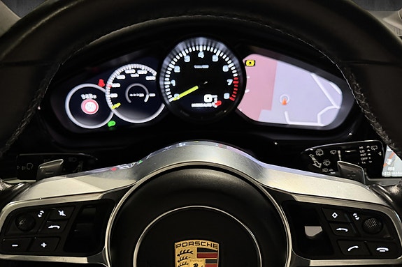 Porsche Panamera 26 of 30