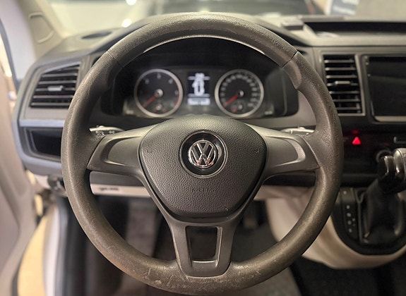 Volkswagen Transporter 15 of 30