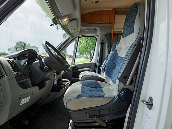 Adria ADRIATIK CORAL 660 S 19 of 30