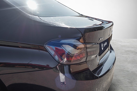 BMW 328i 5 of 19
