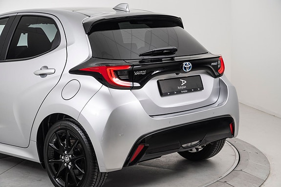 Toyota Yaris 6 of 22