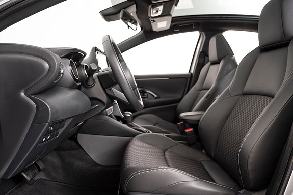 Toyota Yaris 13 of 22