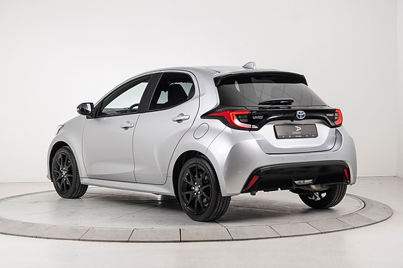 Toyota Yaris 5 of 22