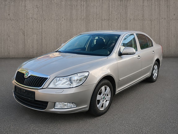 Skoda Octavia 3 of 5