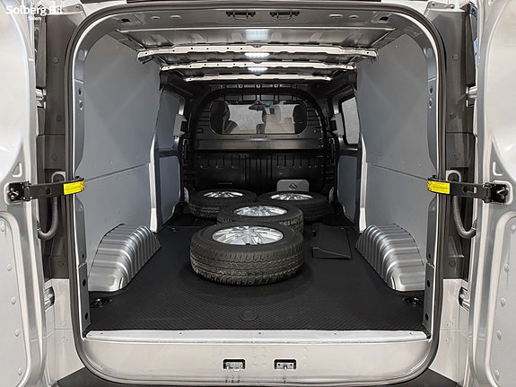 Maxus e-Deliver 7 13 of 14