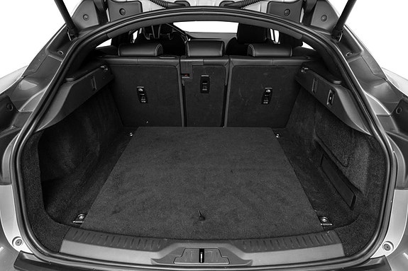Jaguar I-PACE 24 of 30