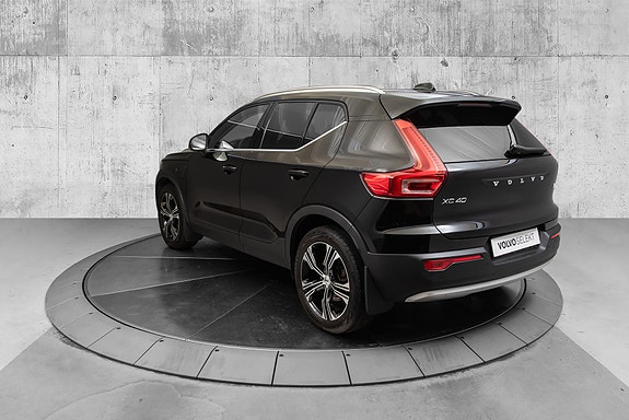 Volvo XC40 5 of 5