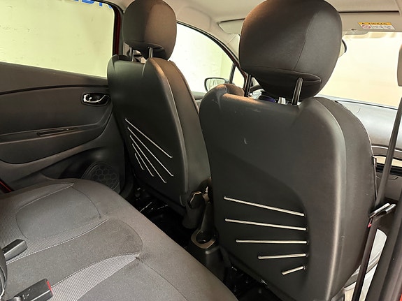 Renault Captur 18 of 30
