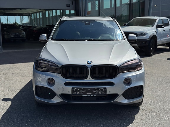 BMW X5 3 of 5