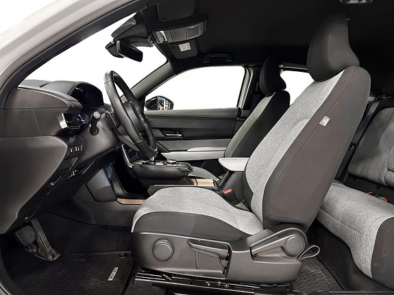 Mazda MX-30 8 of 23