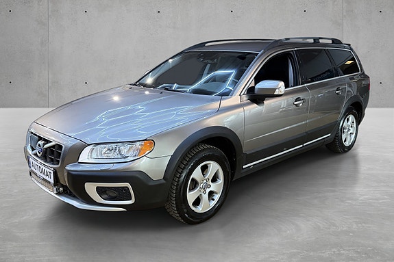 Volvo XC70 2 of 5