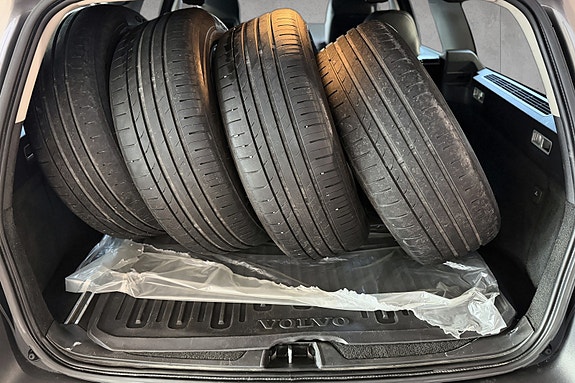 Volvo XC70 16 of 26