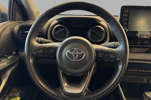 Toyota Yaris 17 of 26