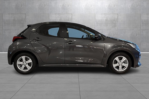 Toyota Yaris 6 of 26