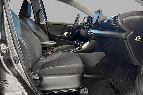Toyota Yaris 15 of 26