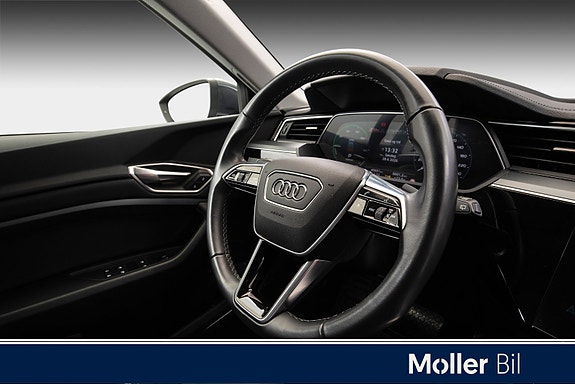 Audi Q8 e-tron 24 of 28