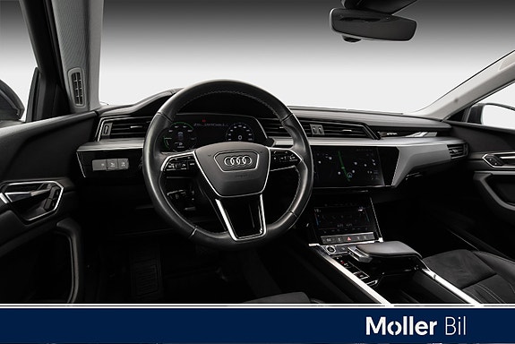 Audi Q8 e-tron 21 of 28