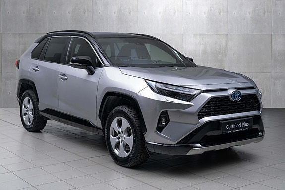 Toyota RAV4 7 of 20