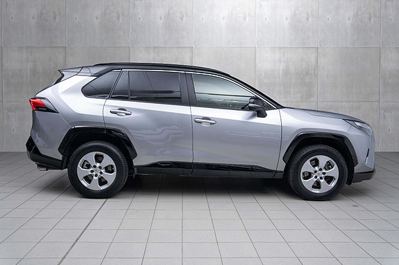 Toyota RAV4 6 of 20