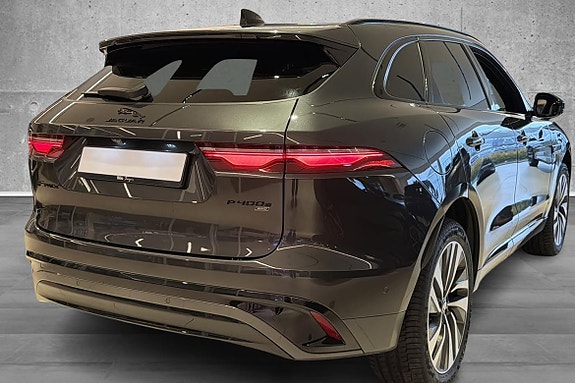 Jaguar F-PACE 12 of 30