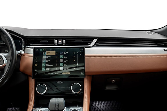 Jaguar F-PACE 24 of 30