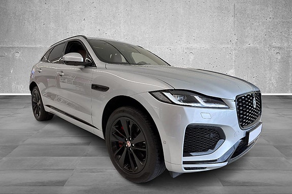 Jaguar F-PACE 3 of 30